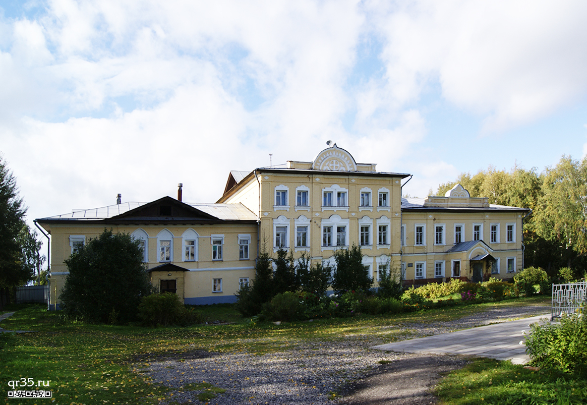 Дом для воспитанниц монастырского приюта
