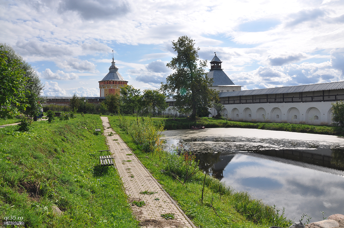 Ансамбль Спасо-Прилуцкого монастыря